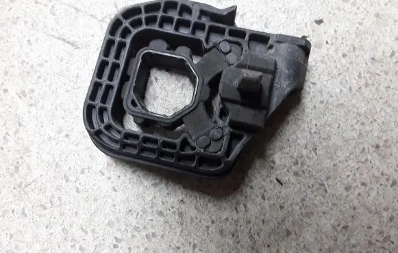 Radiator support slam panel bracket