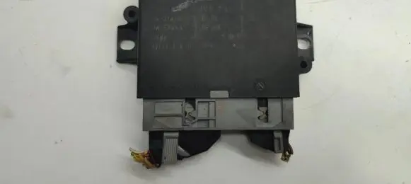 Mercedes-Benz E W212 Parking PDC control unit/module A0009008004