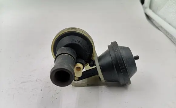 Coolant heater control valve