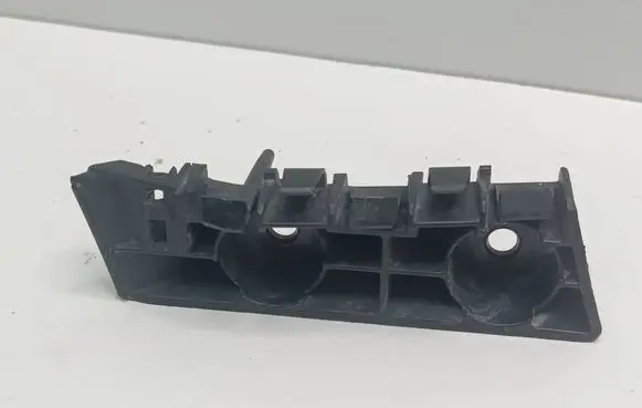 Ford Mustang VI Front bumper mounting bracket FR3B17D958AD