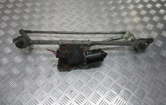 Chrysler PT Cruiser Front wiper linkage 