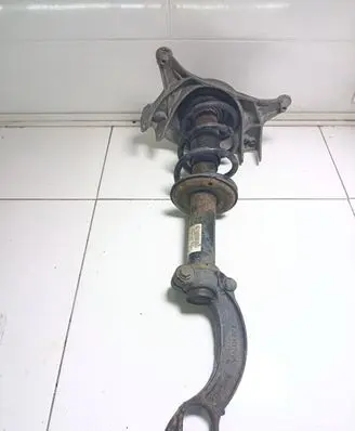 Front shock absorber with coil spring