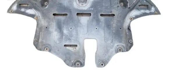 Hyundai Tucson TL Engine splash shield/under tray TUC3
