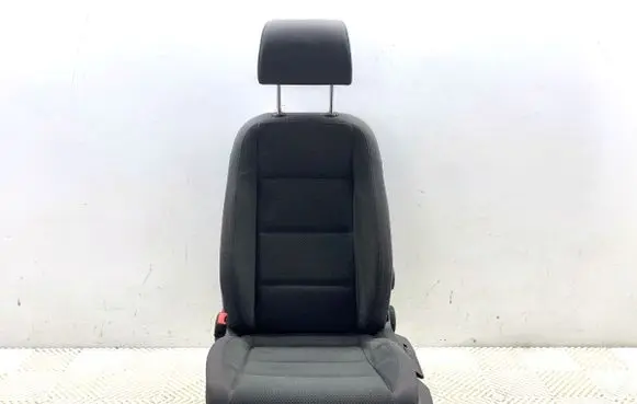 Volkswagen Golf V Front driver seat 