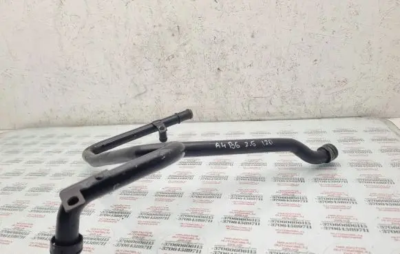 Audi A4 S4 B6 8E 8H Engine coolant pipe/hose 059121075