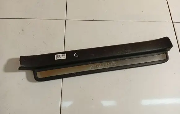 Toyota Avensis T250 Front sill trim cover 6791305040 67913-05040