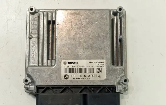 BMW 1 E81 E87 Engine control unit/module 0281016925 8510592