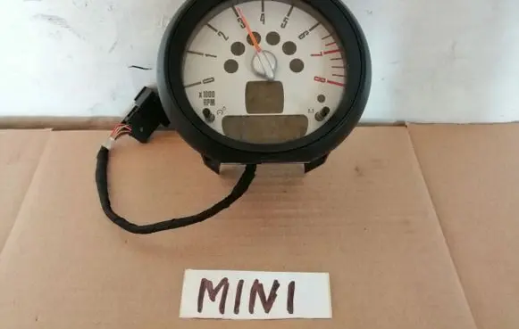 Mini One - Cooper Coupe R56 Speedometer (instrument cluster)