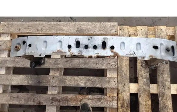 Front bumper foam support bar