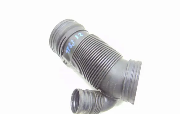 Audi TT TTS Mk2 Air intake hose/pipe 02D525554P