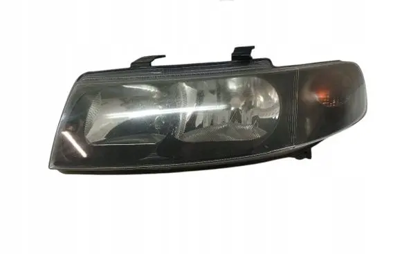 Seat Toledo II (1M) Headlight/headlamp 1M1941001D