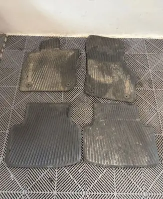 Skoda Octavia Mk4 Car floor mat set 