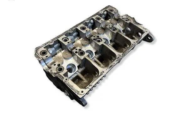Volkswagen PASSAT B5.5 Engine head 038103373R BGW