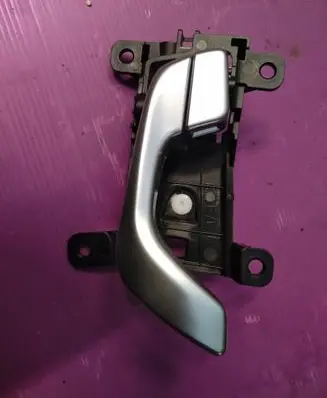 Hyundai Kona I Front door interior handle 82613J9000