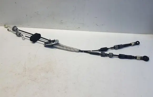 Gear shift cable linkage