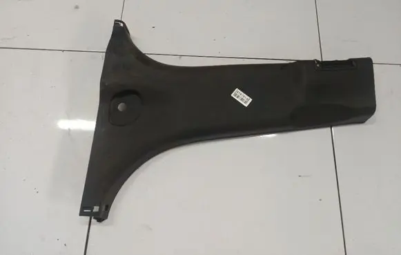 Hyundai Santa Fe (B) pillar trim (top) 
