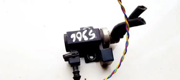 Volvo S40, V40 Turbo solenoid valve 70052703 7.00527.03