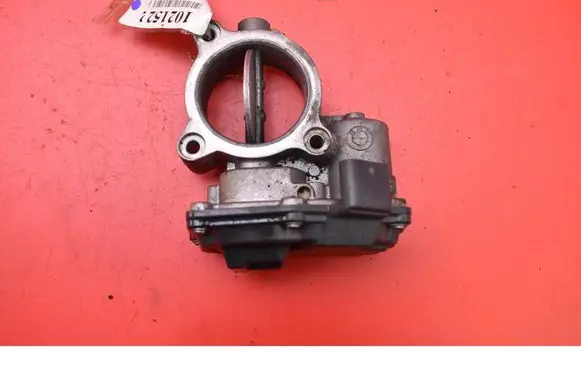 BMW 5 F10 F11 Throttle body valve 7810752
