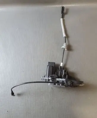Volvo V90 Cross Country Front door lock 31440998