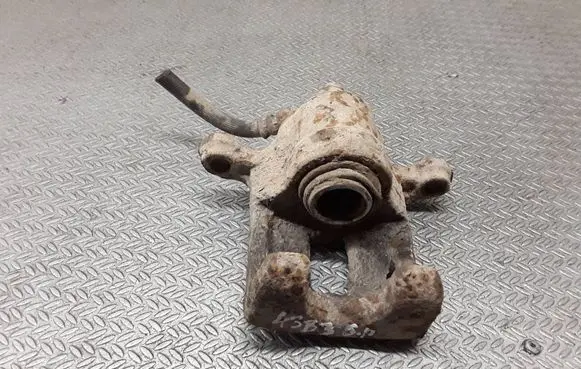 Nissan X-Trail T30 Rear brake caliper 
