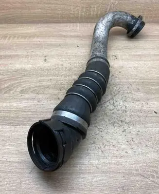 BMW 5 E60 E61 Intercooler hose/pipe 7790089 11884410