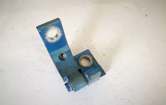 Ford Ka Front door upper hinge 
