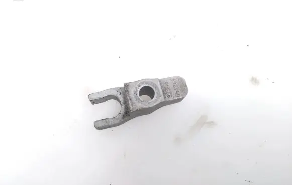 Opel Insignia A Fuel Injector clamp holder 82546 054849