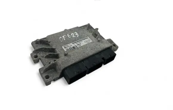 Ford Focus Engine control unit/module ECU BV6112A650CLA S180127027A