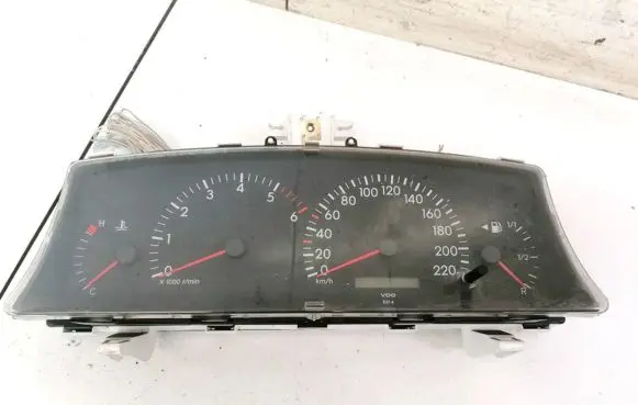 Toyota Corolla E120 E130 Speedometer (instrument cluster) 838000281 83800-0281