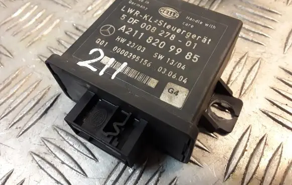 Mercedes-Benz E W211 Light module LCM 2118209985 A2118209985