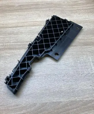 Mercedes-Benz C W204 Radiator trim A2048851036