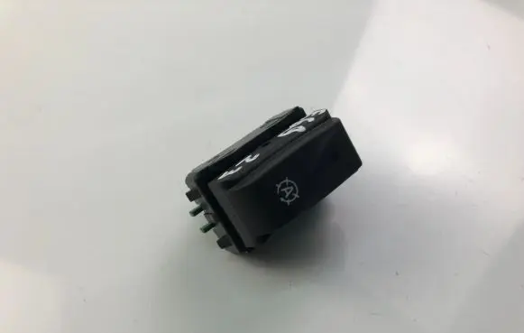 Renault Clio IV Other switches/knobs/shifts 251534917R