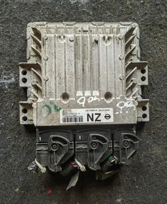 Nissan Qashqai Engine control unit/module 237101449R