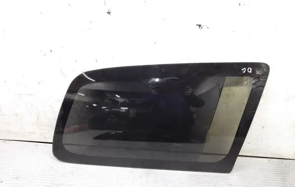 Dodge Durango Rear side window