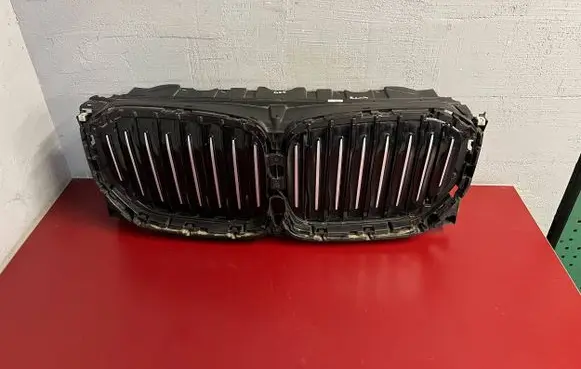 BMW X5 G05 Front bumper upper radiator grill 9465527
