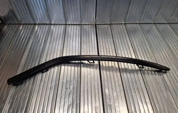 Mercedes-Benz GLS X167 Front bumper splitter molding A1678851606