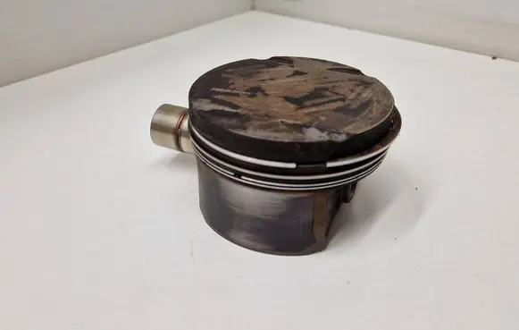 BMW 7 E38 Piston 11251437036 84L53