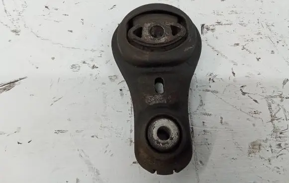 Mercedes-Benz Vito Viano W447 Gearbox mount 93860700 A4472400110