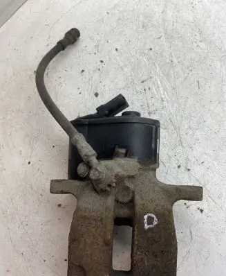 Audi Q3 8U Rear brake caliper 32332267 5079KM