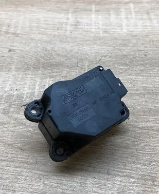 Volvo V50 Air flap motor/actuator 4N5H19E616AB