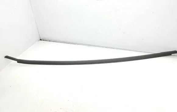 Volkswagen ID.3 Rubber seal front door window/glass 10A837477B