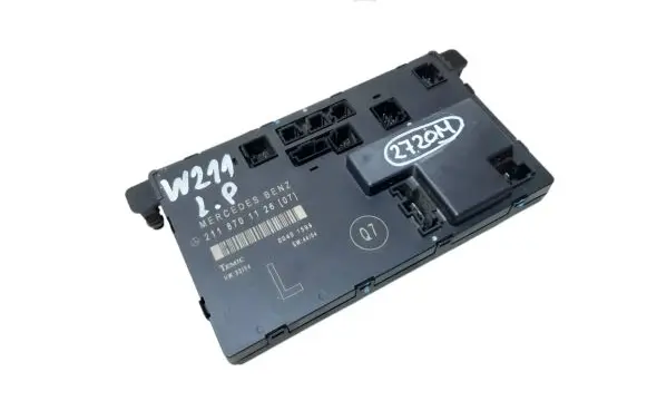 Mercedes-Benz E W211 Door control unit/module 2118701126 00401599