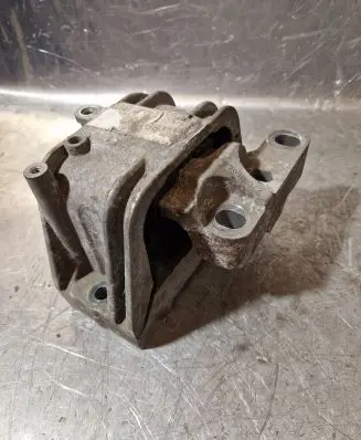 Seat Leon (1P) Engine mount bracket 3618372