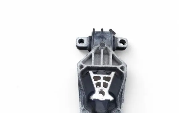 Mercedes-Benz GLA W156 Engine mount bracket A2462401209