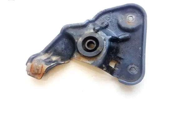 Nissan Almera Tino Radiator mount bracket
