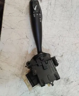 Toyota RAV 4 (XA10) Indicator stalk 1736482