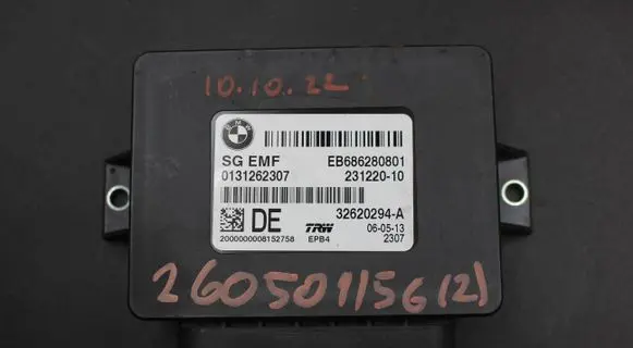 BMW X3 F25 Hand brake control module 6862808 23122010 32620294A