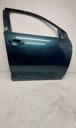 Peugeot 5008 II Front door