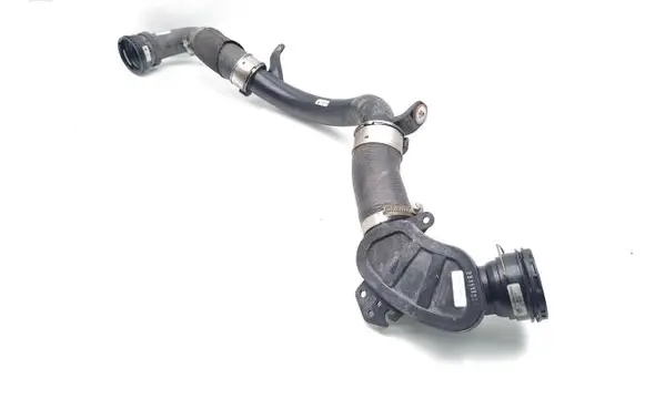 Land Rover Discovery 4 - LR4 Intercooler hose/pipe GJ326C782AA GJ326C715AB GJ326C780AA