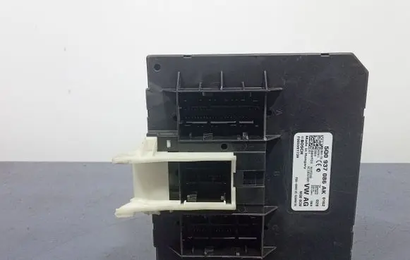 Volkswagen PASSAT CC Comfort/convenience module 5Q0937086AK